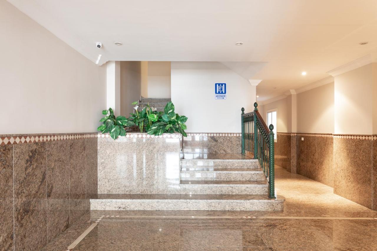 Rooms & Suites Loft 2H Deluxe Edition Arrecife المظهر الخارجي الصورة